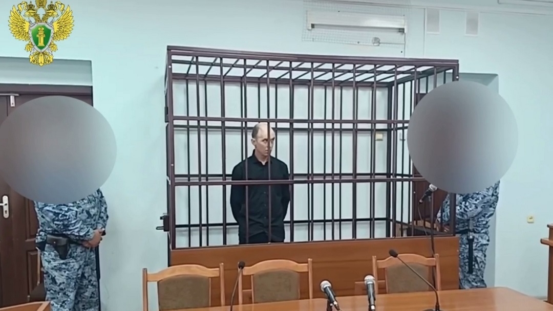 В Марий Эл мужчину осудили на два года за оплату покупок чужой банковской картой