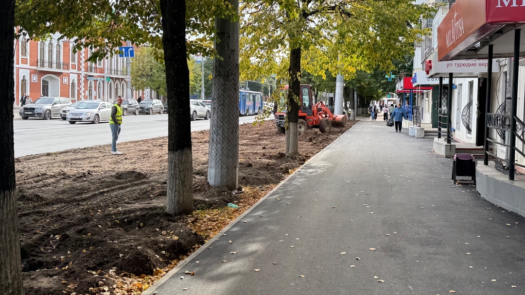 В Йошкар-Оле завершается комплексный ремонт тротуара на улице Первомайской