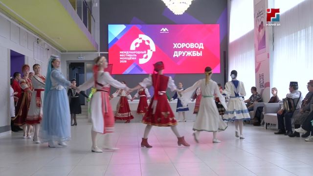 Марий Элыште самырык-влакын тӱнямбал фестивальыш вашеш келшымаш хоровод эртен