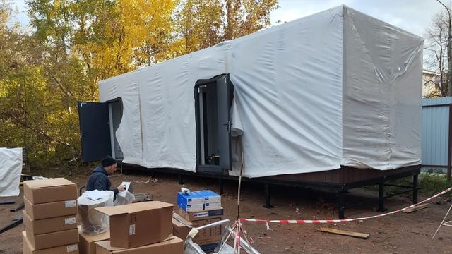 В Йошкар-Оле на улице Палантая продолжается строительство нового общественного туалета