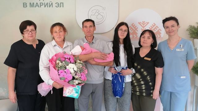 В Йошкар-Оле многодетная мама родила десятого ребёнка