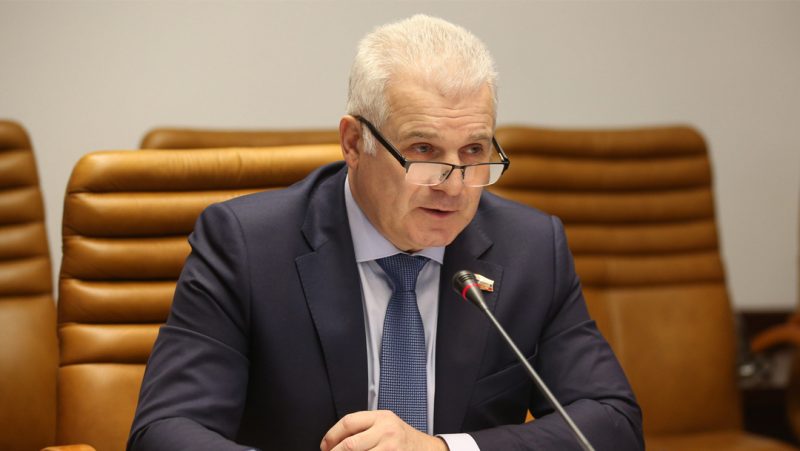 Сенатор Сергей Мартынов поздравил спецназ России с профессиональным праздником