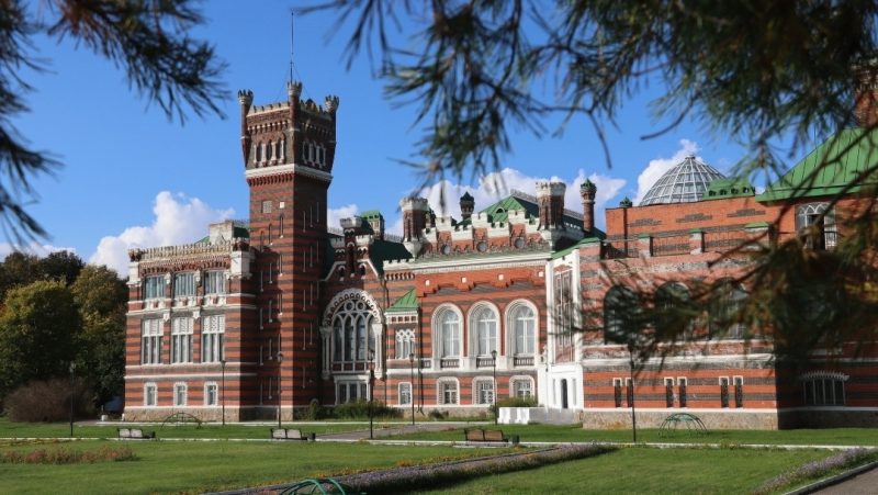 Замок Шереметева в Марий Эл приглашает на праздничный концерт